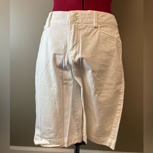 Eddie Bauer White Size 4 Women’s Shorts